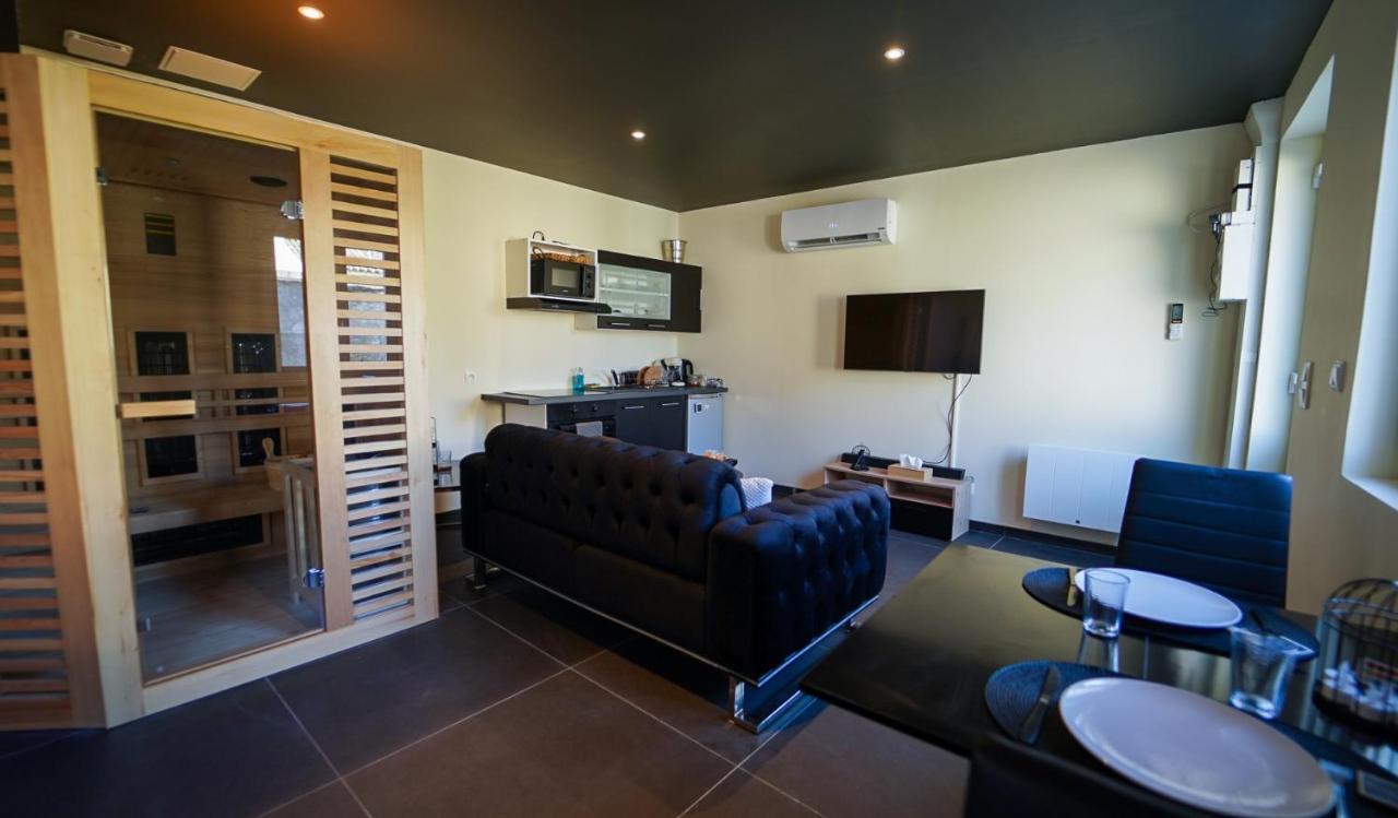 Magnifique Duplex Avec Jaccuzi, Sauna Et Cinema Room Privatif Fontenoy  Exteriér fotografie